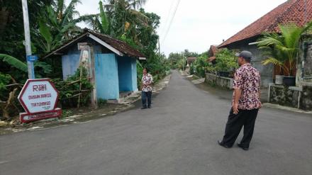 Pengukuran Gapura Kampung KB Dusun Baros