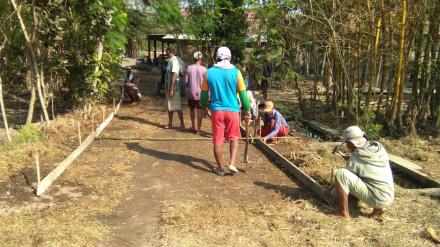 Pembangunan Corblok Dusun Baros