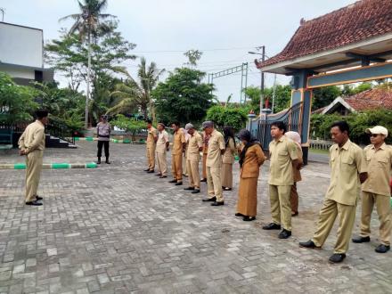 Apel dan Rakor Pemerintah Kalurahan Tirtohargo: Perkuat Koordinasi untuk Pelayanan yang Lebih Baik