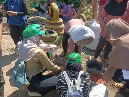 Bangun Kolaborasi Positif, GDI Gelar Aksi Tanam Pohon dan Bersih Pantai di Kawasan Mangrove Baros