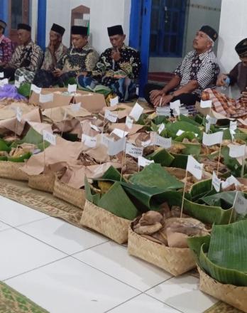 Wujud Syukur dan Tradisi,Warga Padukuhan Kalangan Gelar Tradisi Malam 1 Suro dengan 127 Ingkung Ayam