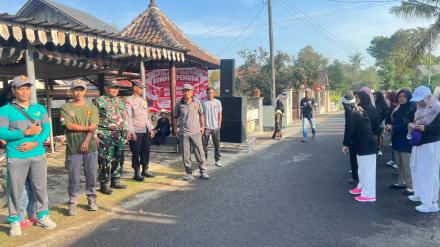 Meriahkan Hari Sumpah Pemuda, Ratusan Warga Antusias Ikuti Kegiatan Jalan Sehat